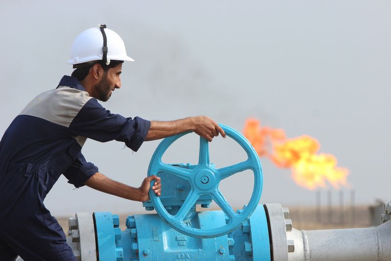 Dầu tăng 5% sau khi dầu thô bị tạm dừng xuất khẩu khỏi Kurdistan
