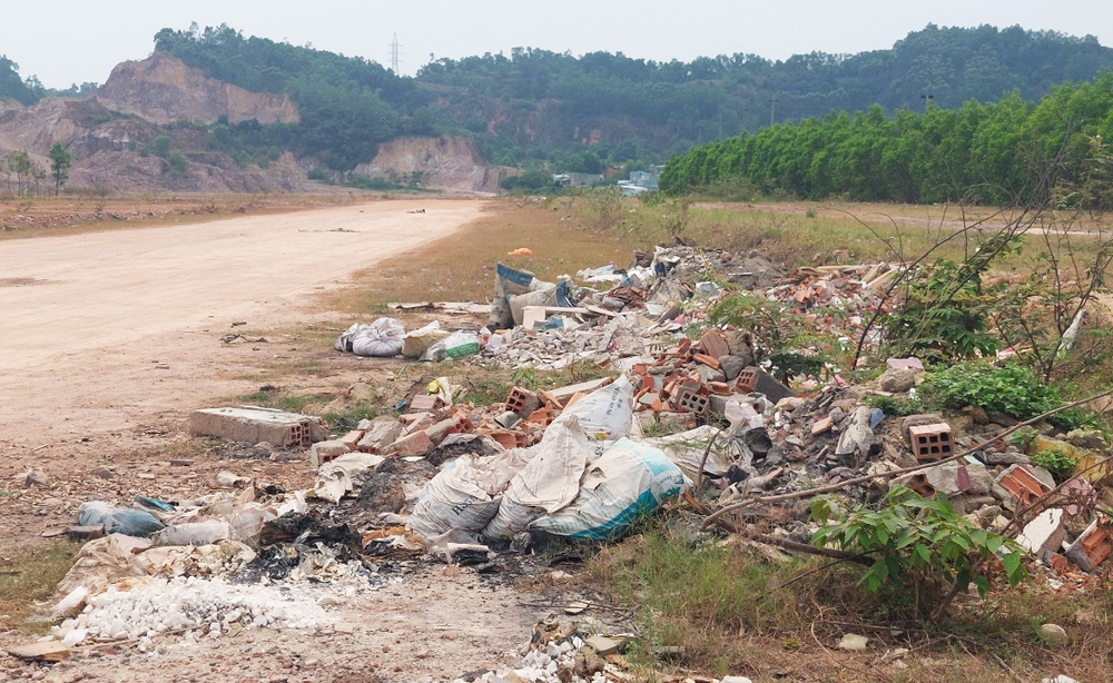 Cận cảnh dự án khu đô thị nghìn tỷ ngổn ngang, trở thành 'bẫy' cho người dân - Ảnh 12.