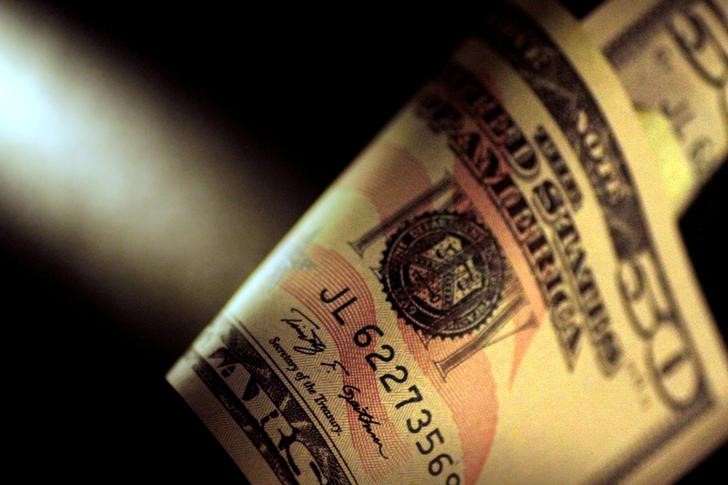 Đồng đô la giảm ngay trước khi Fed khai mạc cuộc họp chính sách