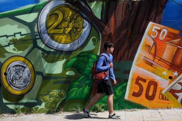 Đồng Euro giảm mạnh khi các chuyên gia cảnh báo khả năng ngang bằng với đồng đô la