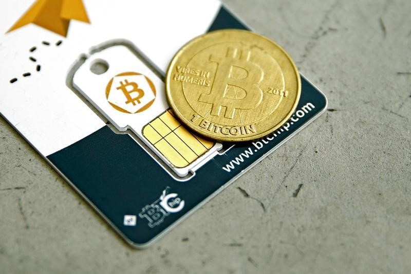 Bitcoin đạt đỉnh 18 tháng với mức tăng 120% hàng năm, FOMO vẫn im ắng