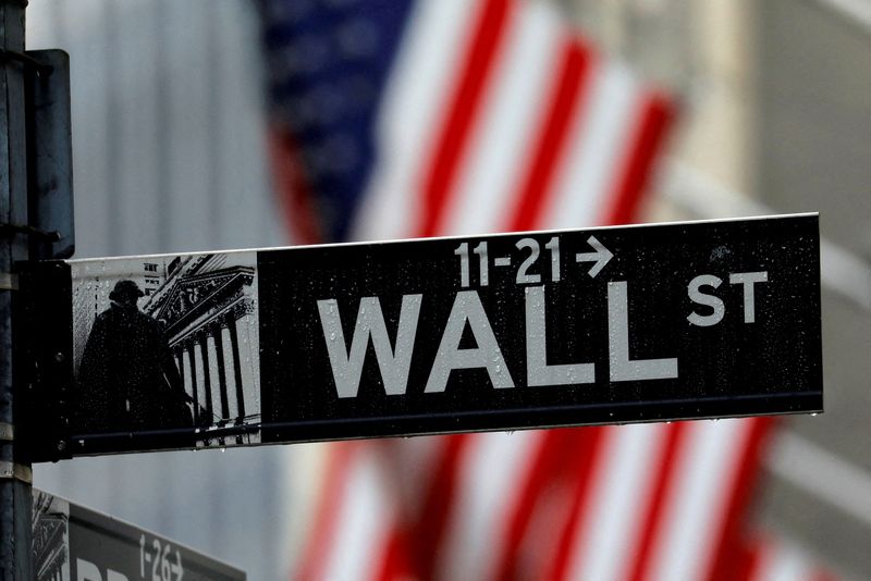 Dow Jones giảm 45 điểm; dữ liệu lạm phát quan trọng sắp đến